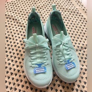 Skechers Ultra Flex Washable Slip Ons - flourishing view size 8